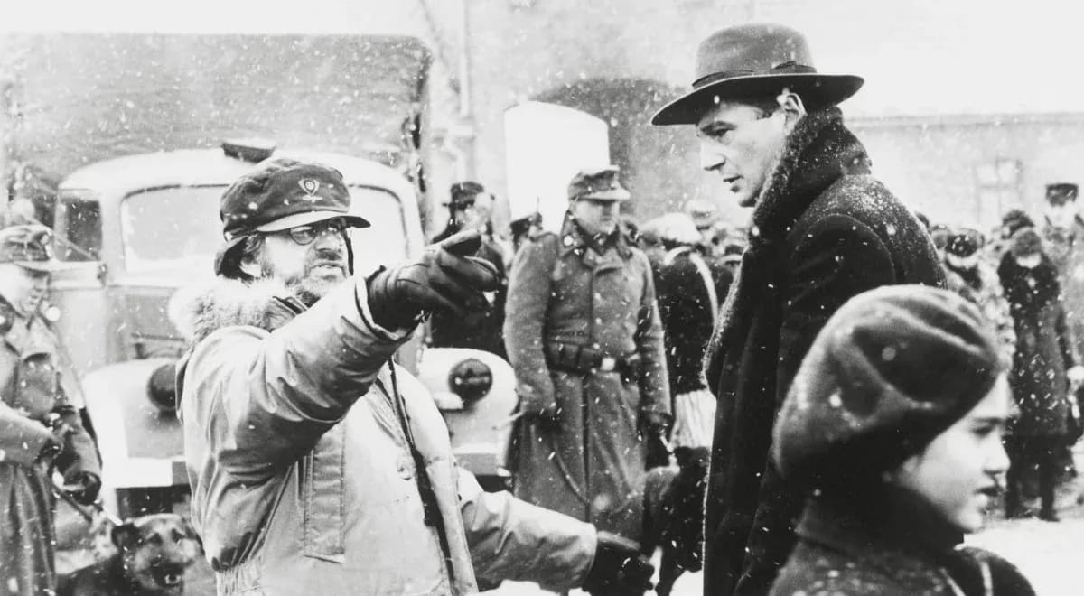 Steven Spielberg jako reżyser Listy Schindlera - jego wpływ na film